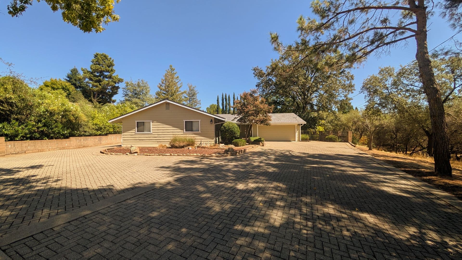 Shingle Springs House: 3581 Cercis Wy