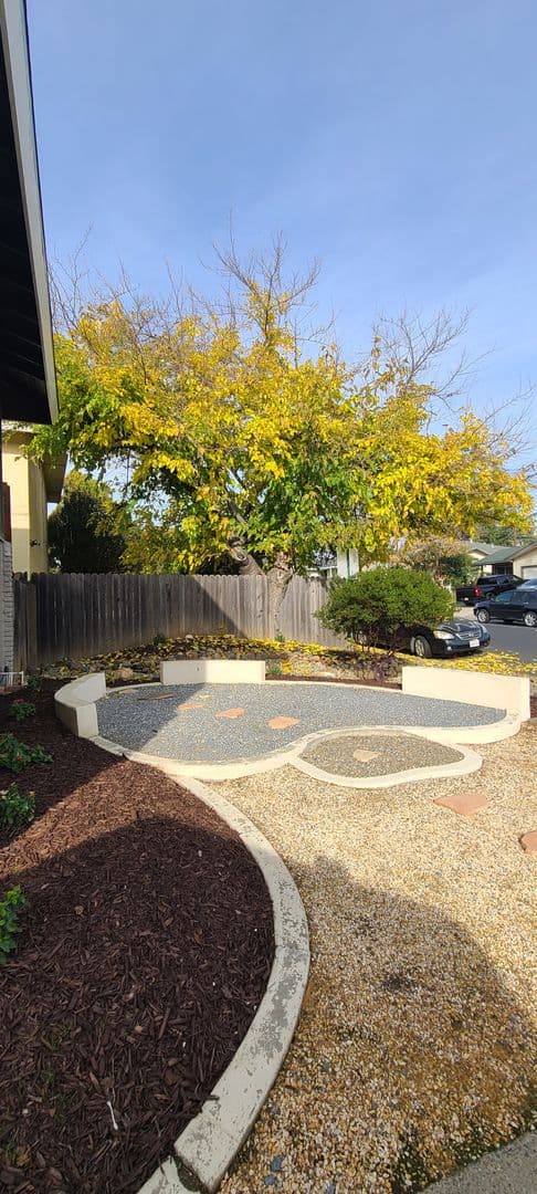 FOLSOM Apartment: 272 MONTROSE DR