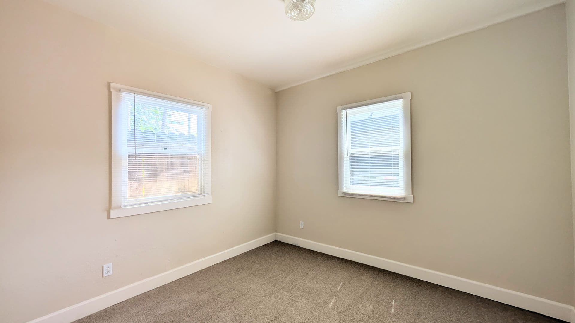 SACRAMENTO House: 417 11TH STREET