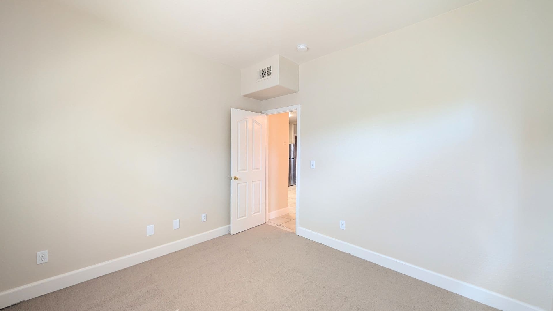 SACRAMENTO House: 417 11TH STREET