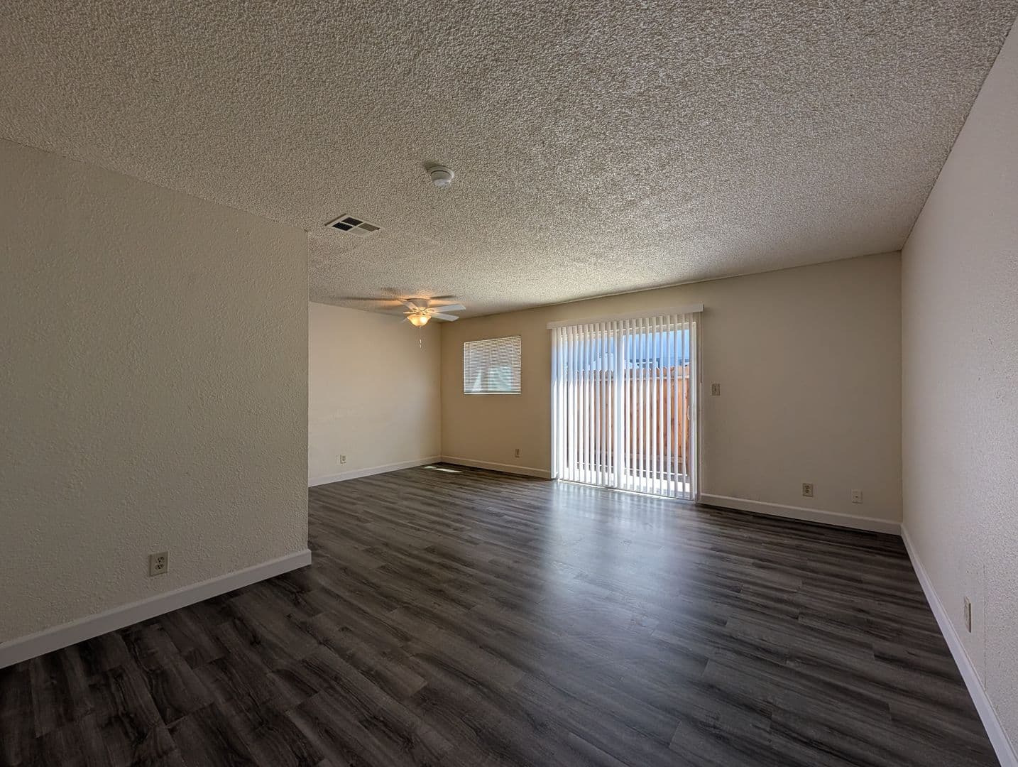 Rancho Cordova Apartment: 2729-2733 El Parque Rancho Cordova