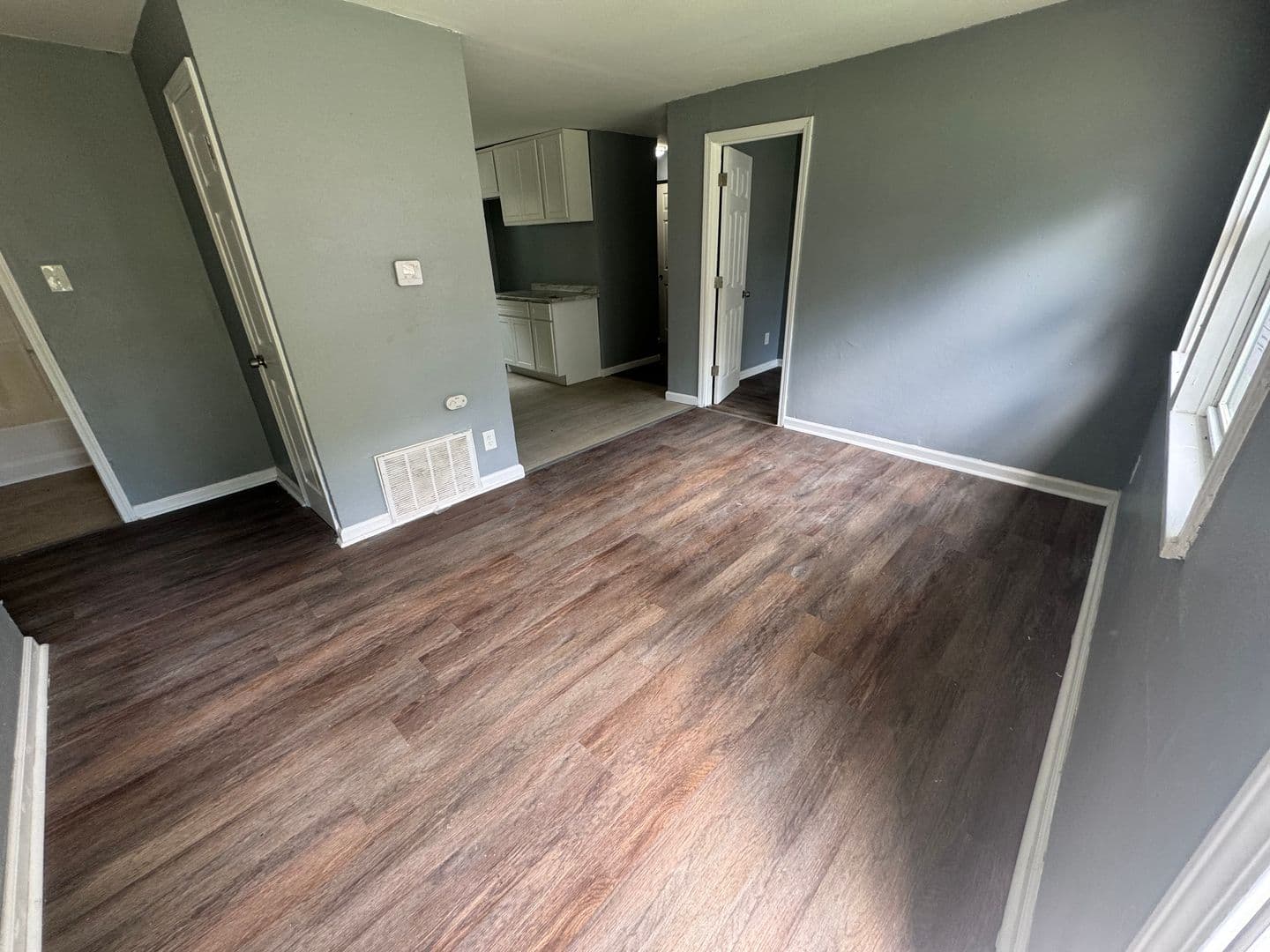 St. Louis House: 10113 Duke Drive