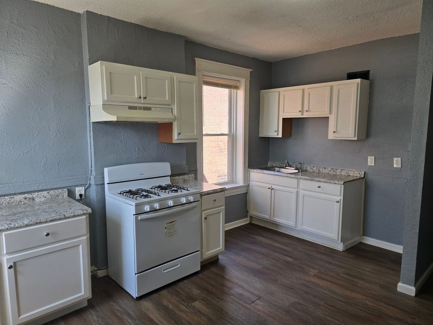 St. Louis Apartment: 548-550 Eiler Street