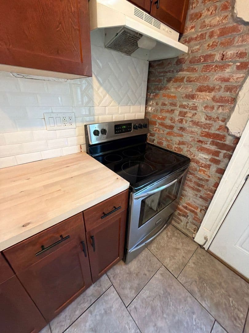 St. Louis Apartment: 2256 Blendon Place