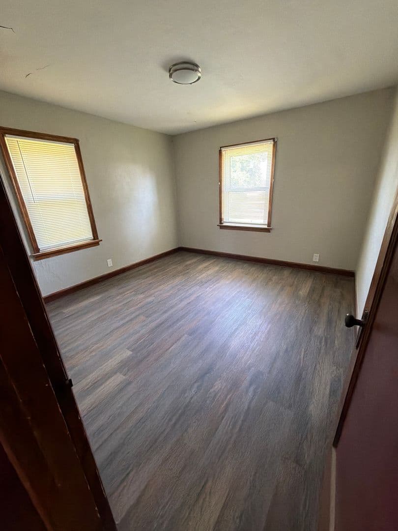 St. Louis House: 12326 Larimore Road