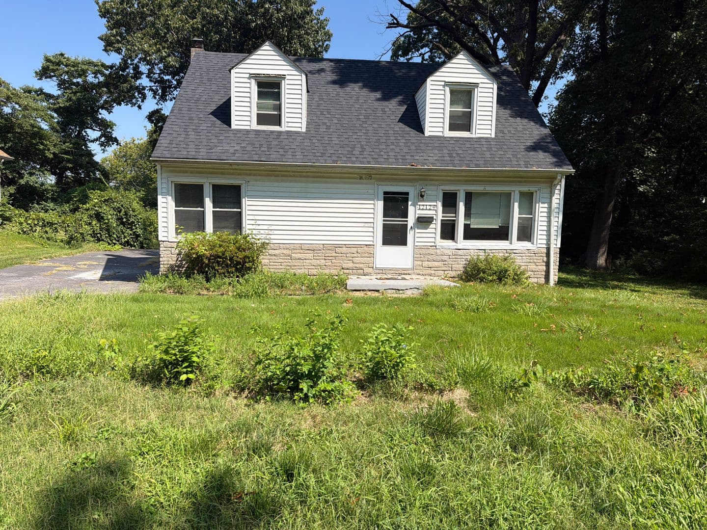 St. Louis House: 12129 Aragon Ave