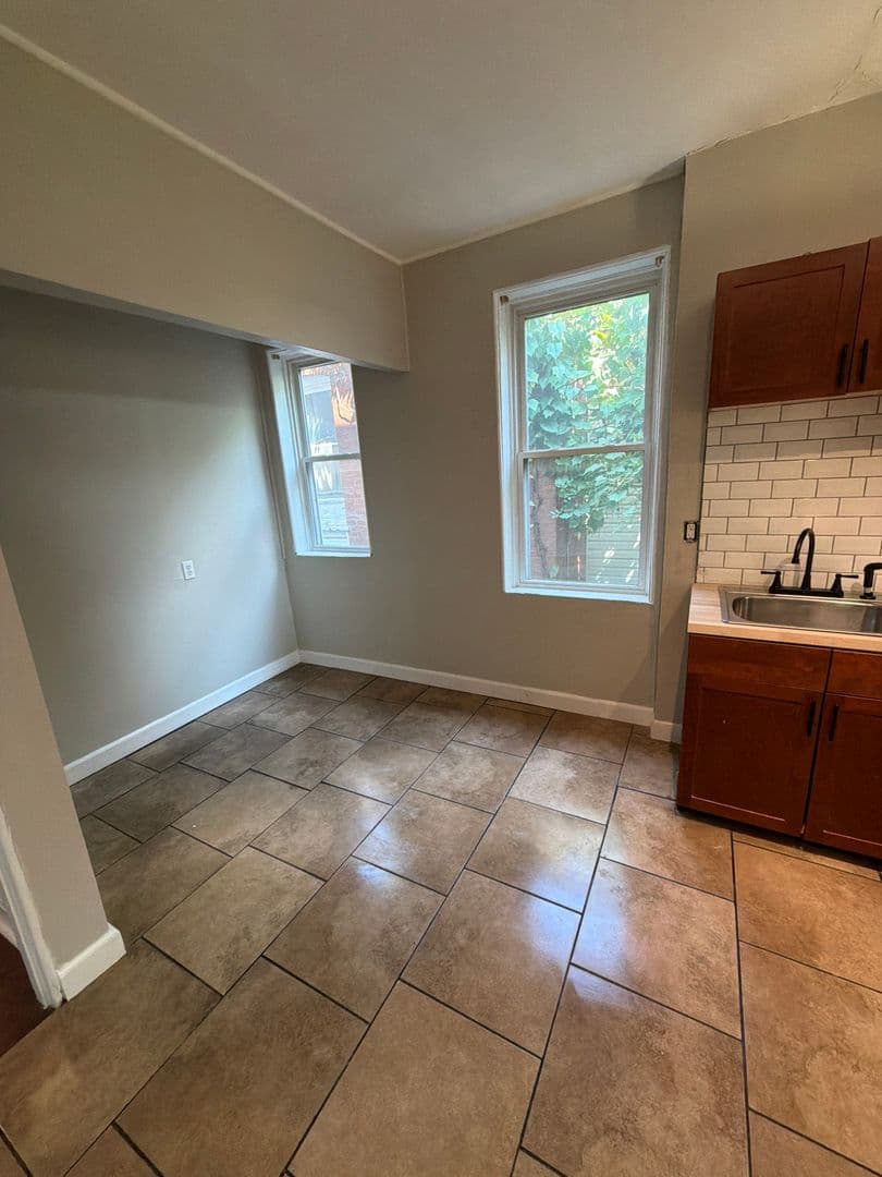 St. Louis Apartment: 2256 Blendon Place