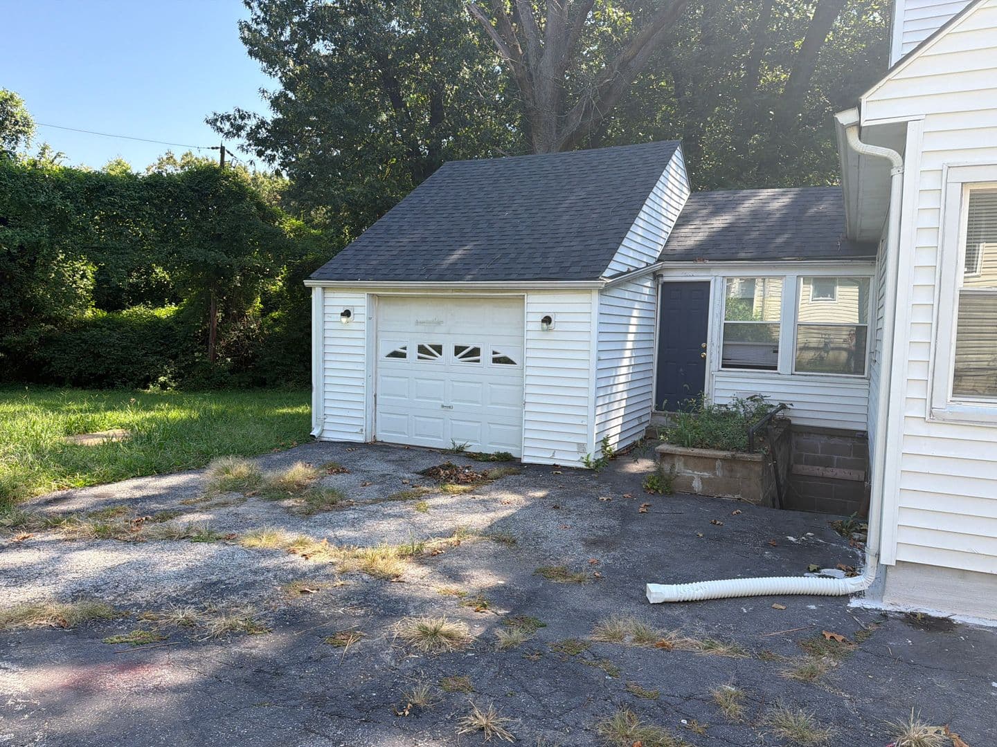 St. Louis House: 12129 Aragon Ave