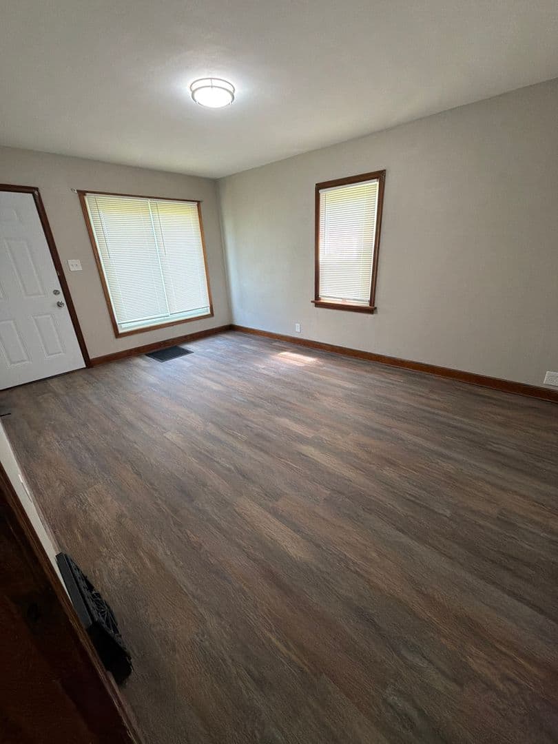 St. Louis House: 12326 Larimore Road
