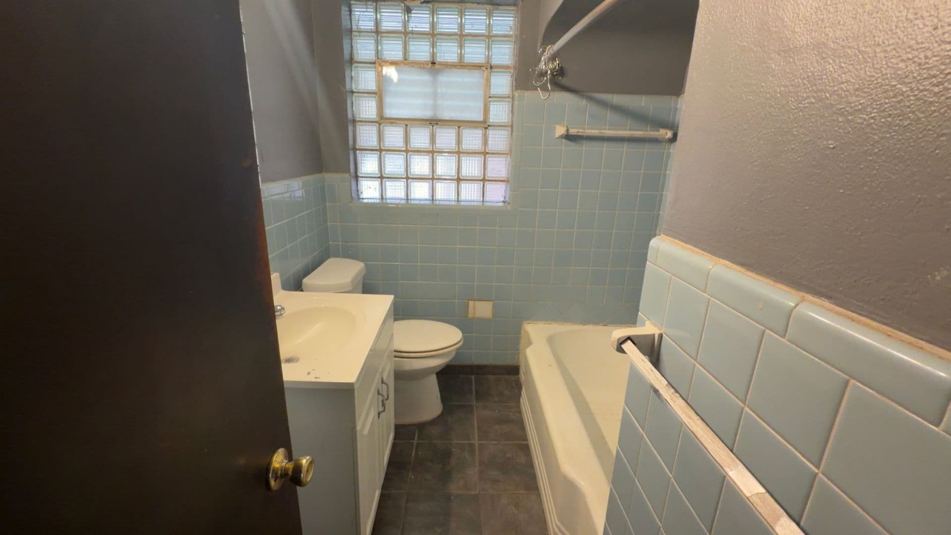 St. Louis House: 5955 Floy Ave