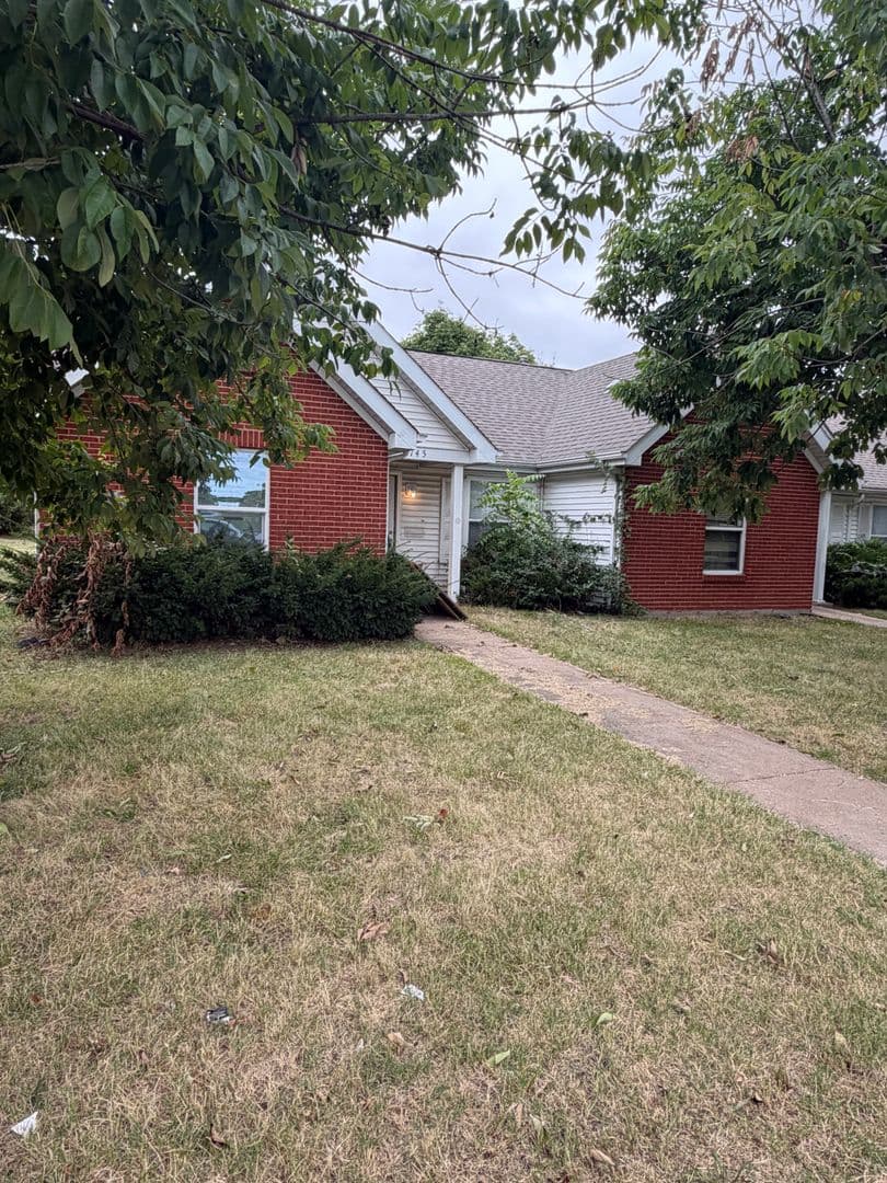 St. Louis Apartment: 3736-3744 N Market and 3737 -3745 Garfield