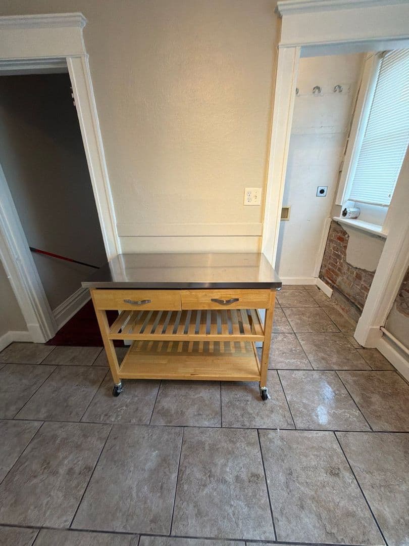 St. Louis Apartment: 2256 Blendon Place