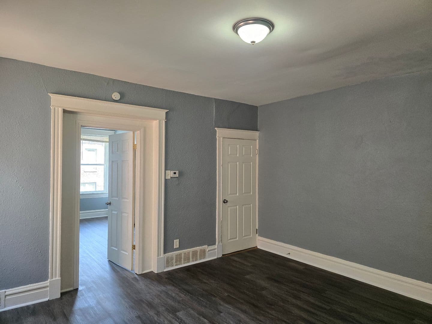 St. Louis Apartment: 548-550 Eiler Street