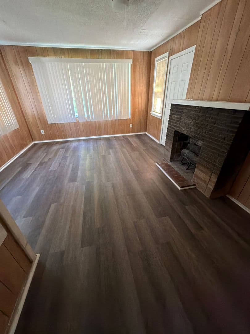 Jennings House: 7301 Harney Ave