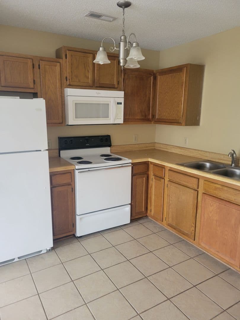Jacksonville Apartment: Easy Street Quadraplexes