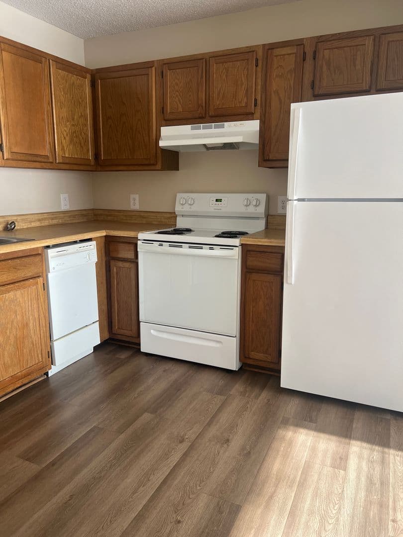 Jacksonville Apartment: Countrywood Large Bedrooms