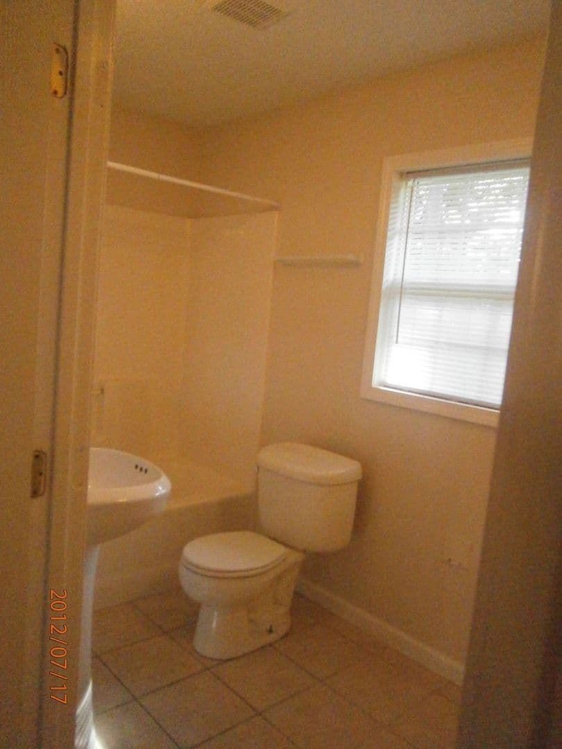 Jacksonville House: 414 Kenwood Drive
