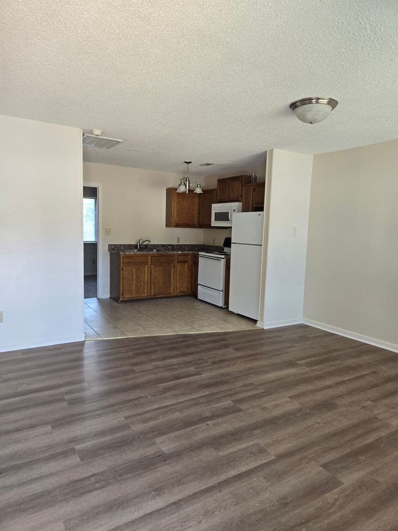 Jacksonville Apartment: Countrywood Blvd.