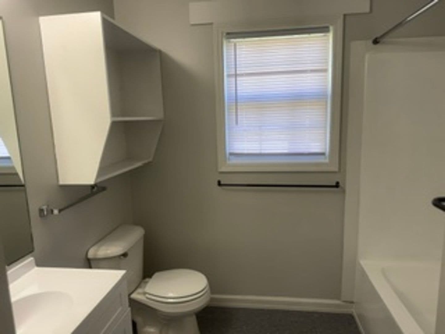 Jacksonville House: 233 A Lakewood Drive