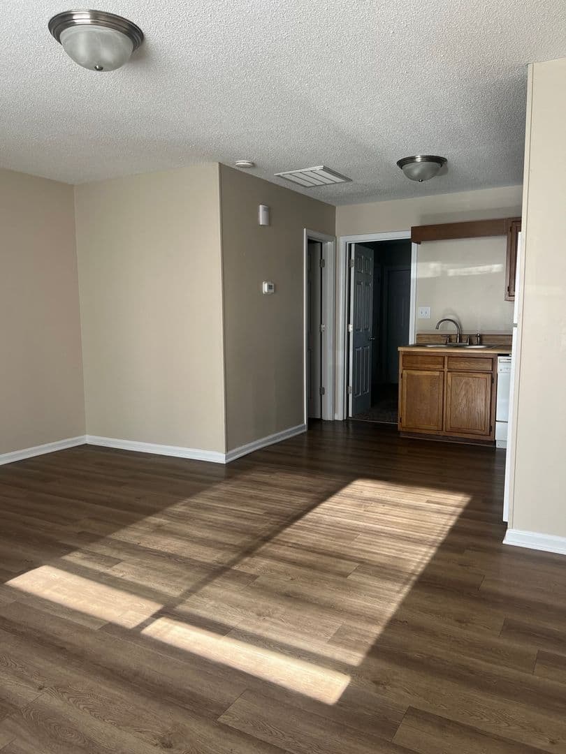 Jacksonville Apartment: Countrywood Large Bedrooms