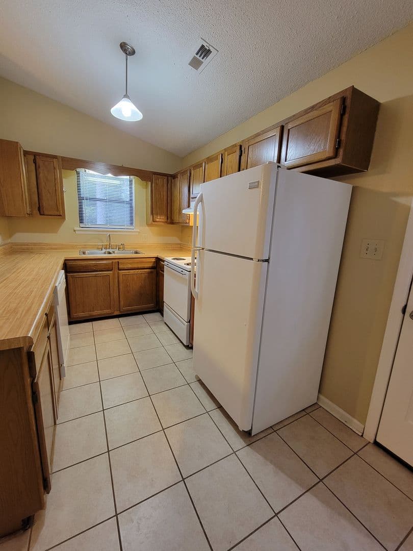 Jacksonville Apartment: Countrywood Duplexes
