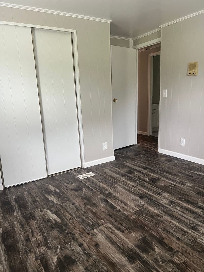 Jacksonville House: 117 Catnapper Lane