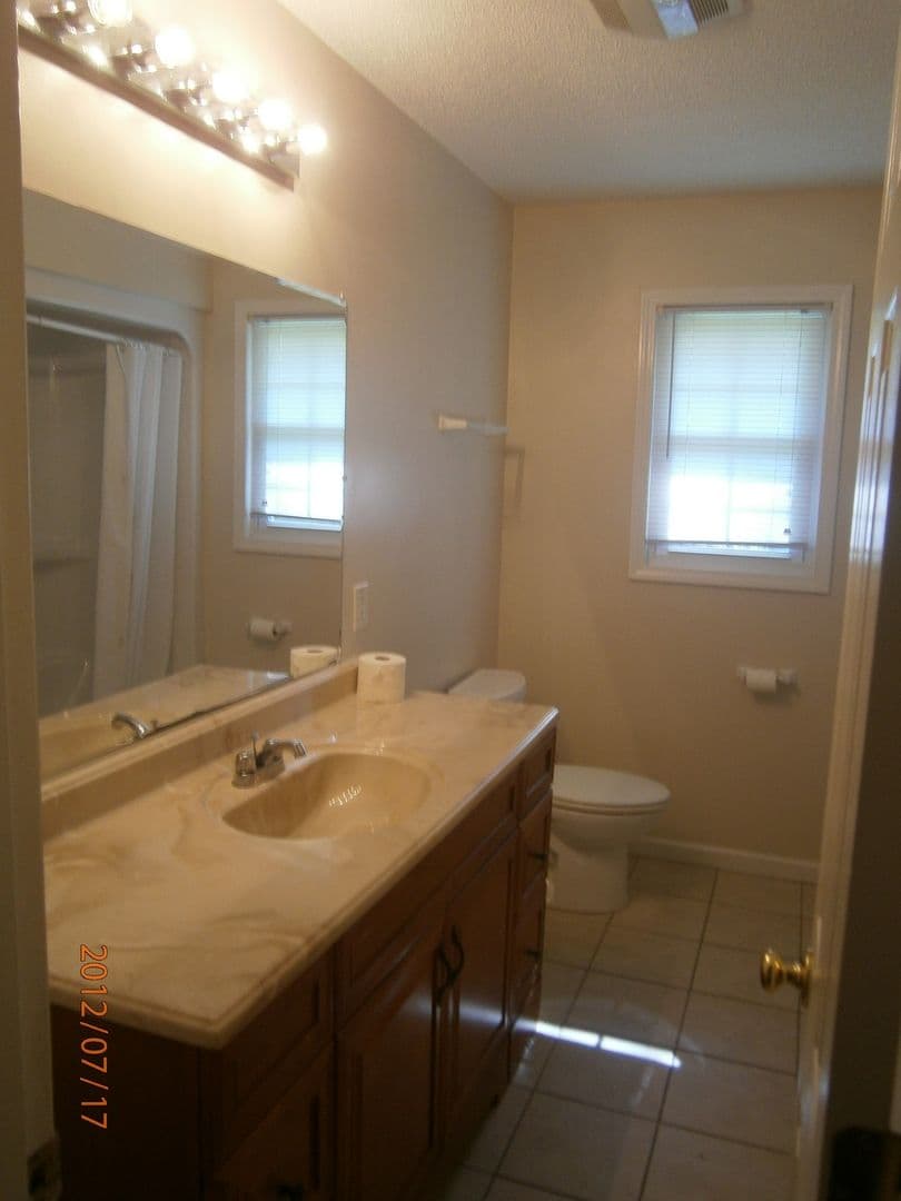 Jacksonville House: 414 Kenwood Drive