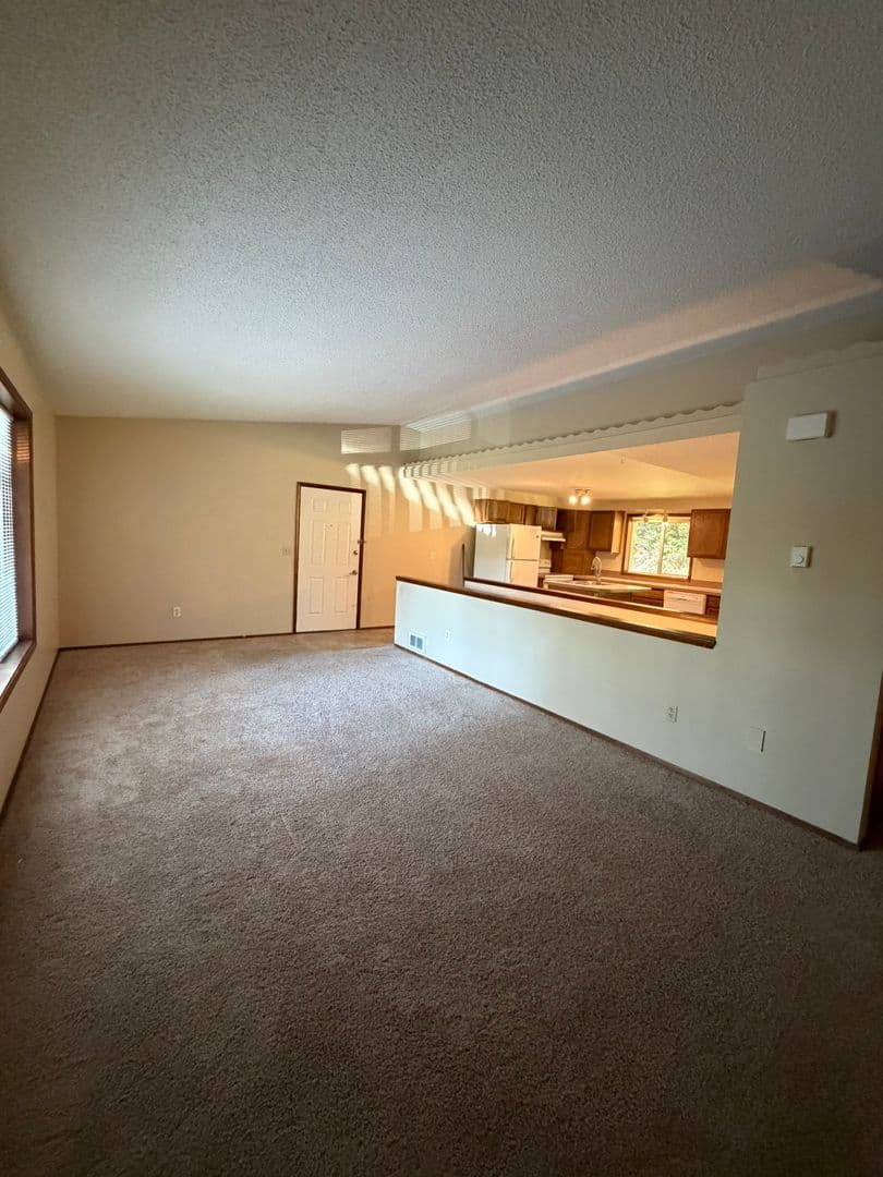 Lacey Apartment: 932 Union Mills Rd SE