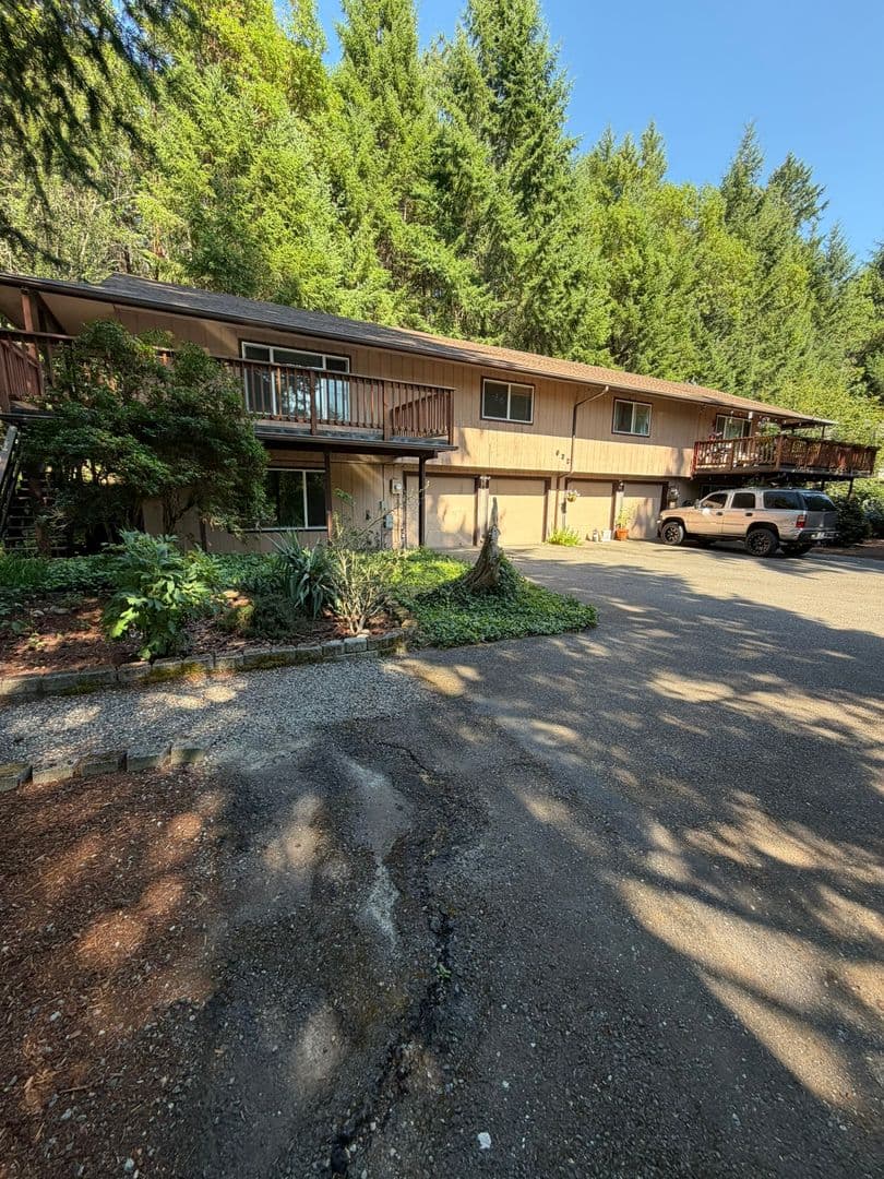 Lacey Apartment: 932 Union Mills Rd SE