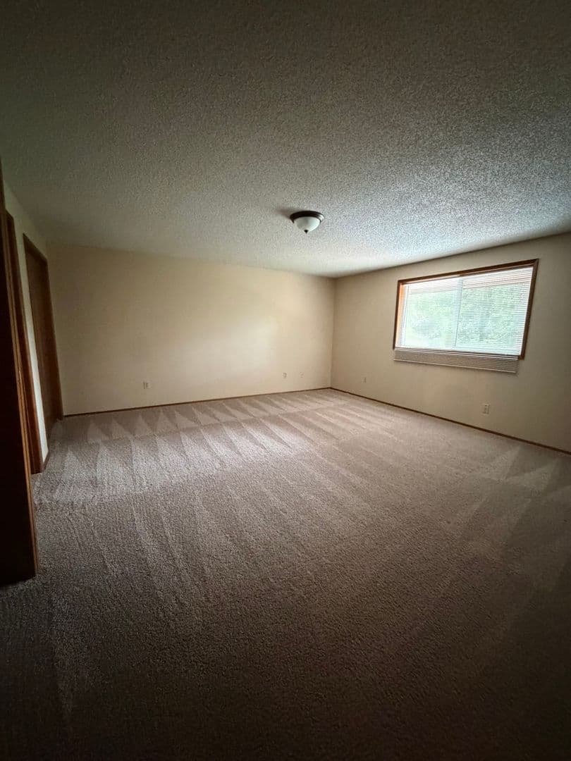 Lacey Apartment: 932 Union Mills Rd SE