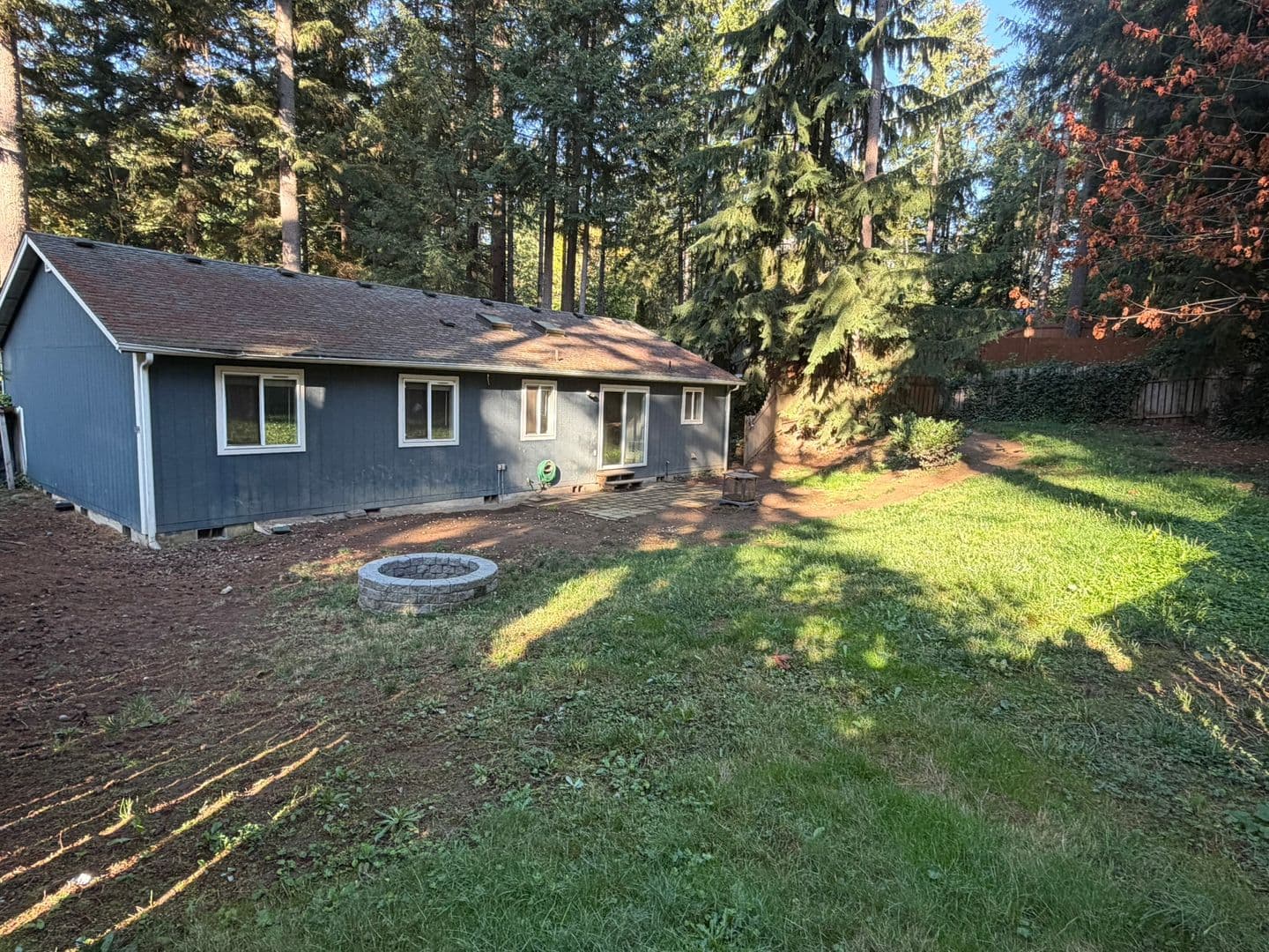 Yelm House: 21640 N Clearlake Blvd SE