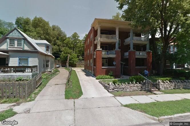 KANSAS CITY Apartment: 3216 - 3218 EAST 10TH STREET