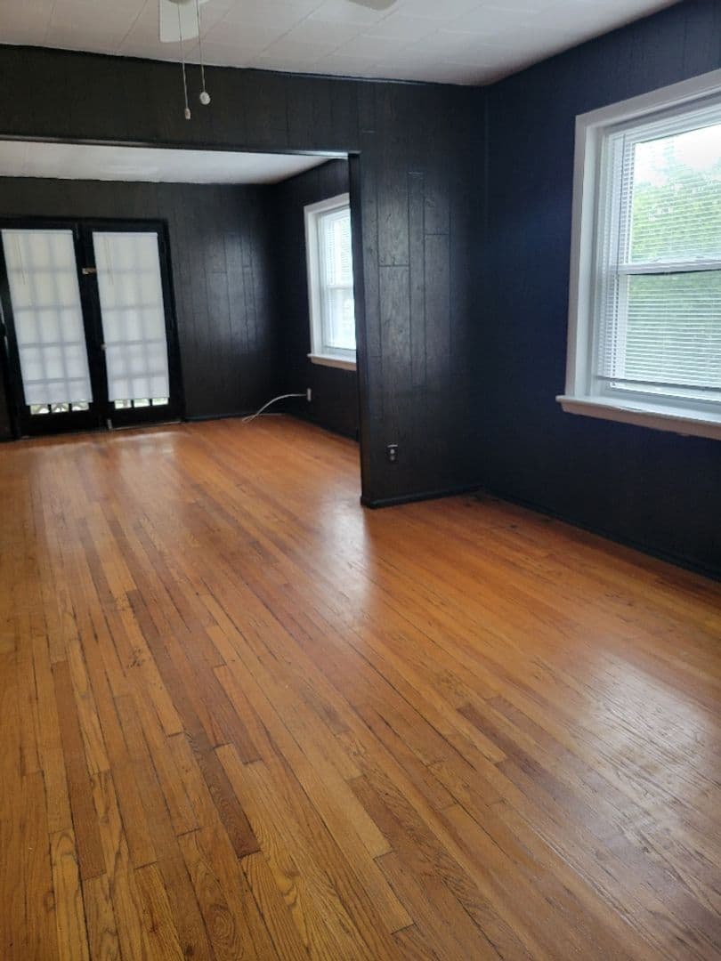 KANSAS CITY Apartment: 3216 - 3218 EAST 10TH STREET