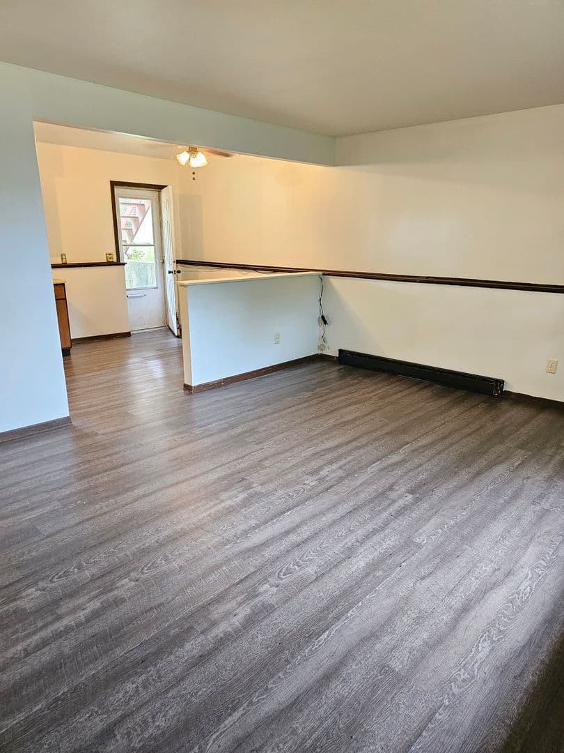 Wisconsin Rapids Apartment: 460-462 Pepper Ave