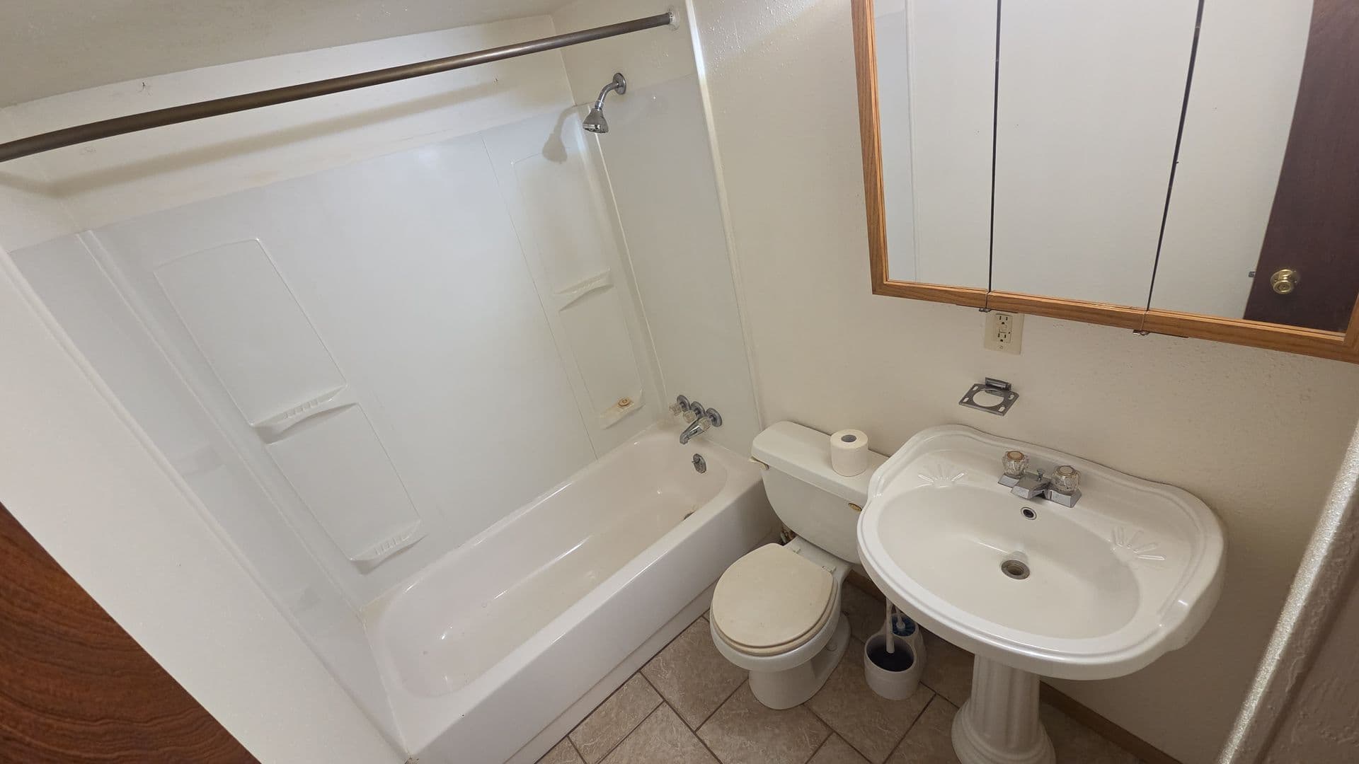 Peshtigo Apartment: 401 S Wells Avenue