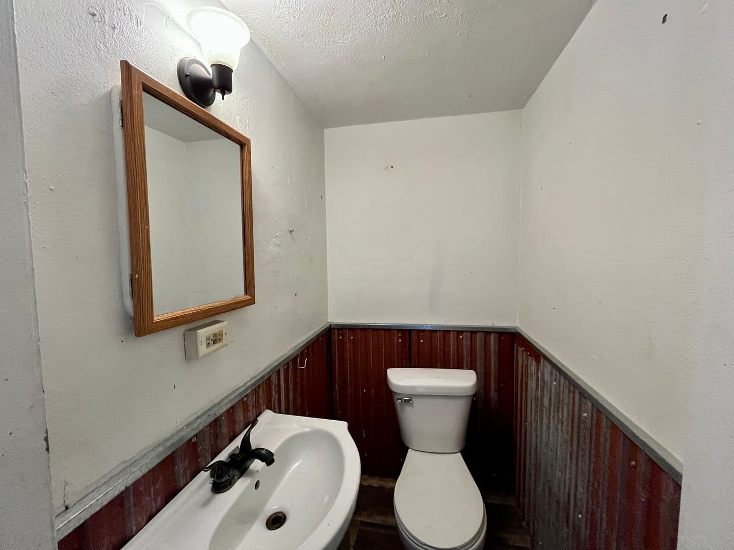 Wausau Apartment: 1111 Kickbusch St