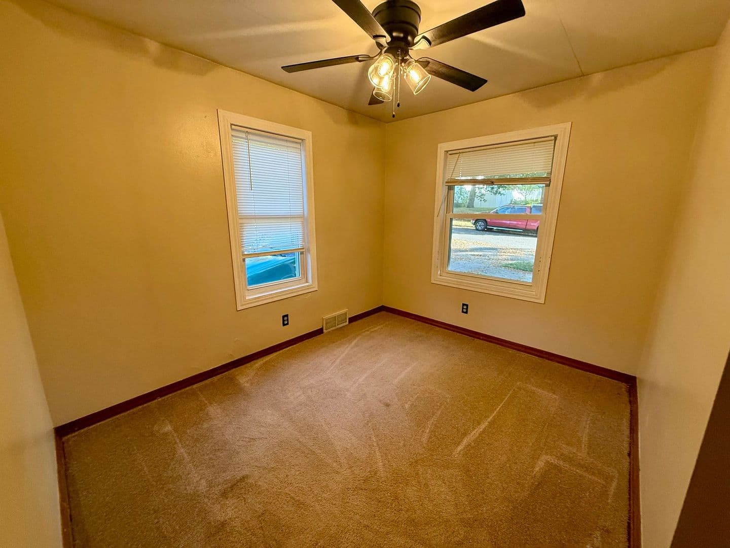 Wausau Apartment: 904 Park Ave