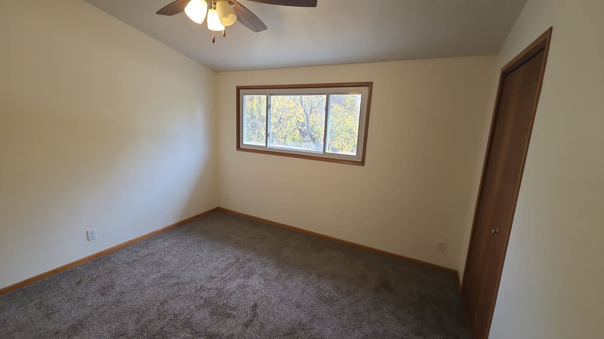 Peshtigo Apartment: 401 S Wells Avenue