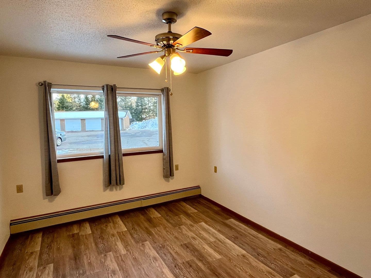 Eagle River Apartment: 416 Mill Street