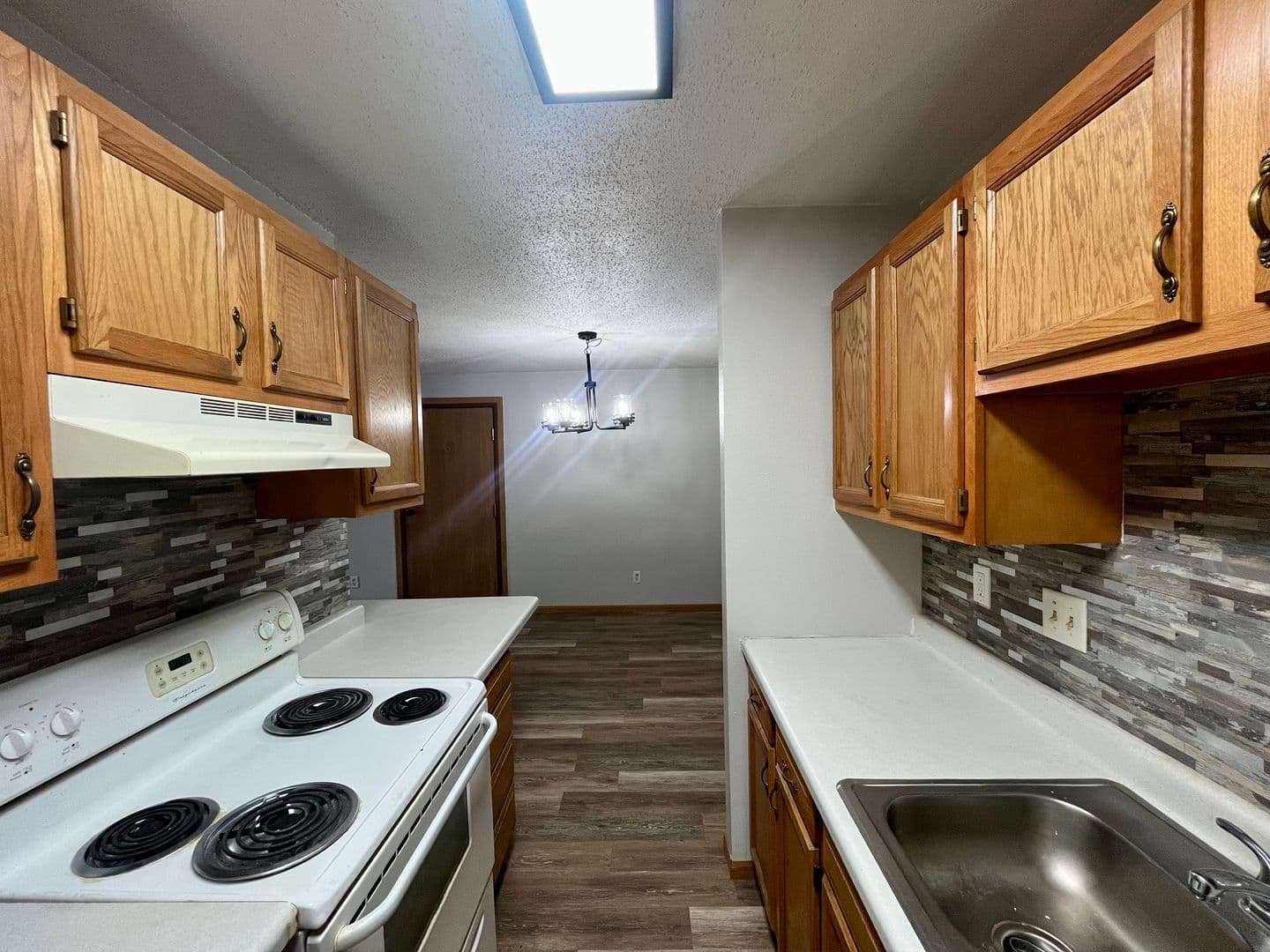 Tomah Apartment: 401 - 405 N Glendale Ave
