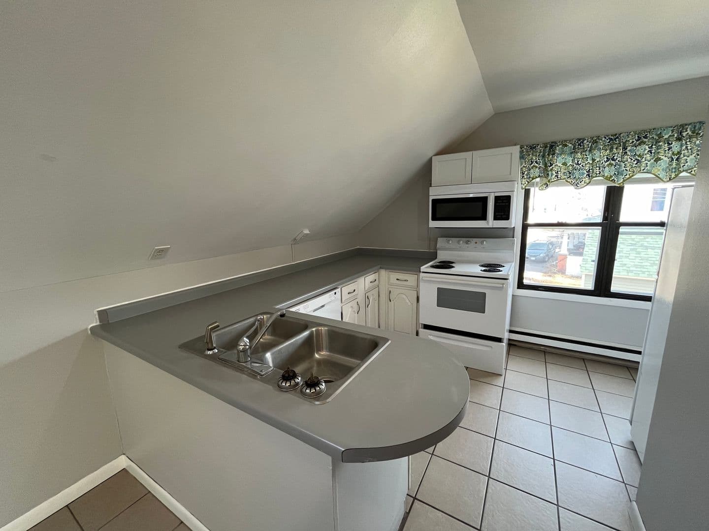 Wausau Apartment: 803 Grand Ave