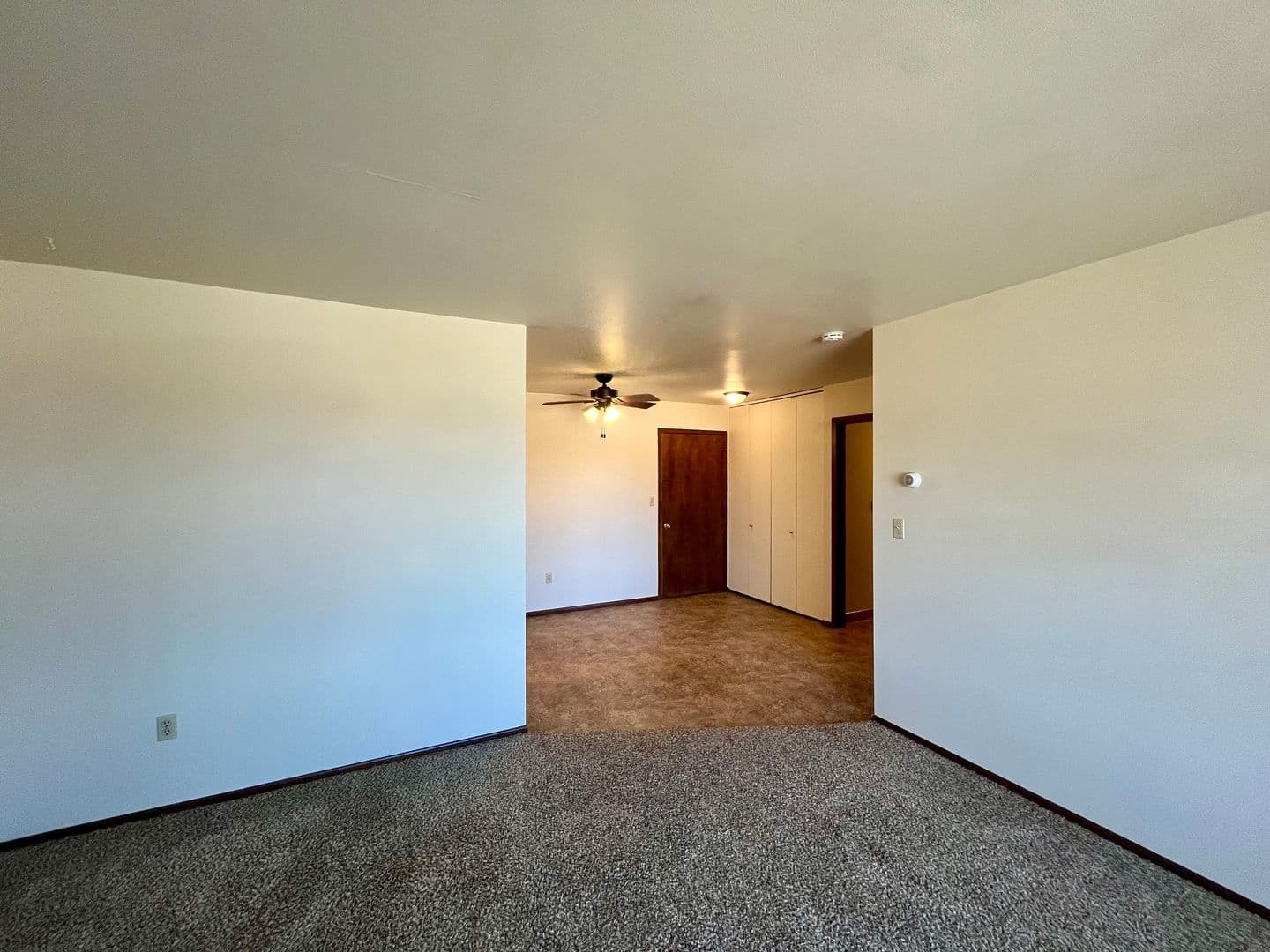 Marshfield Apartment: 619 Laurel Ct