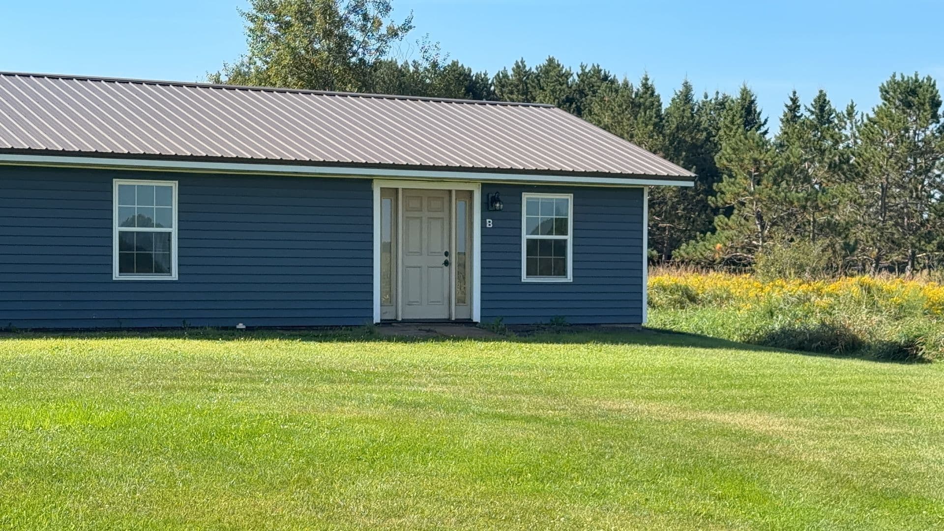 Stetsonville Apartment: W4919 Pine Avenue