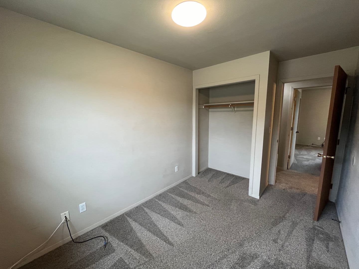 Stevens Point Apartment: 2448 4th Ave