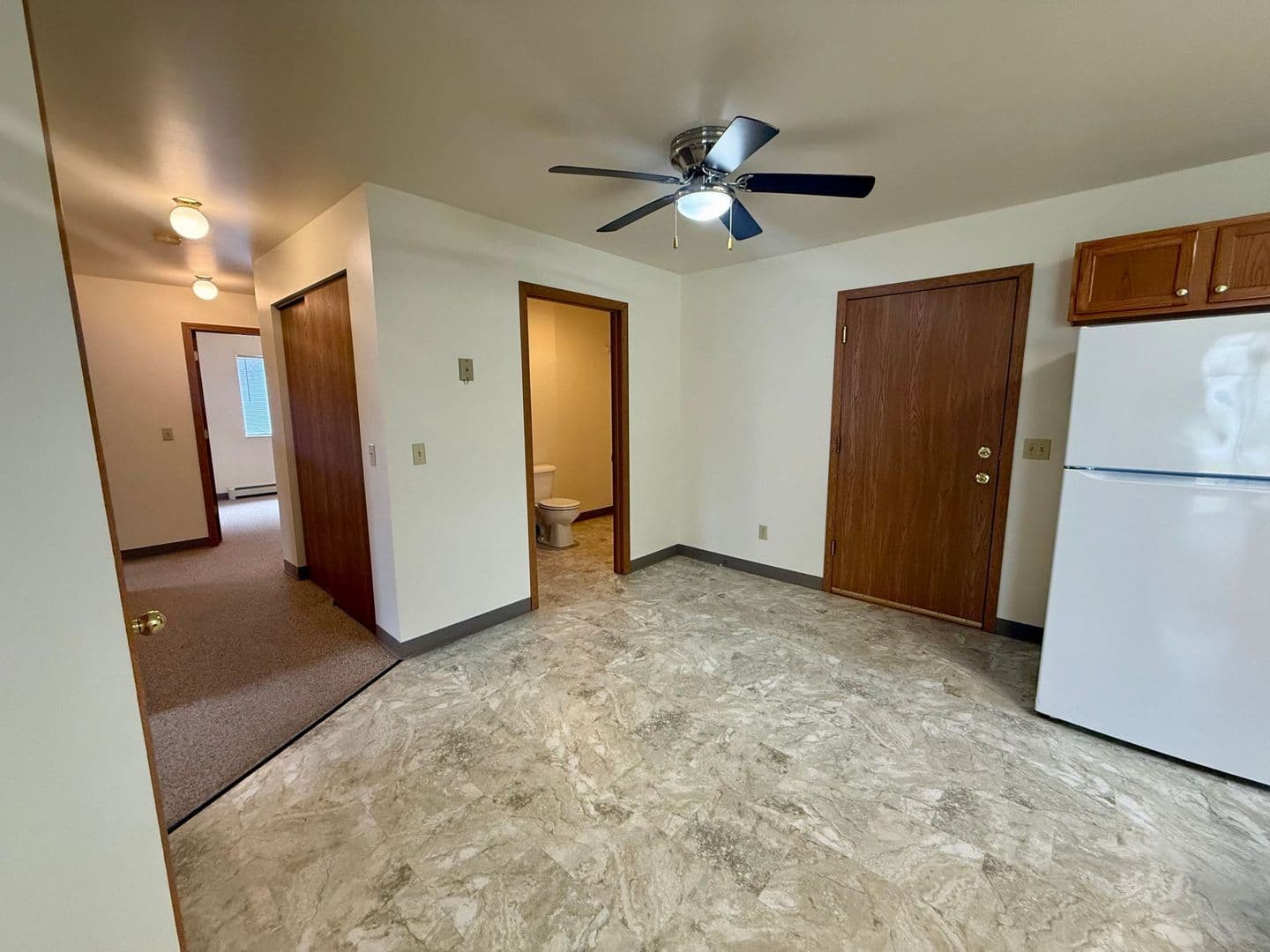 Plover Apartment: 3120 Wilson Avenue