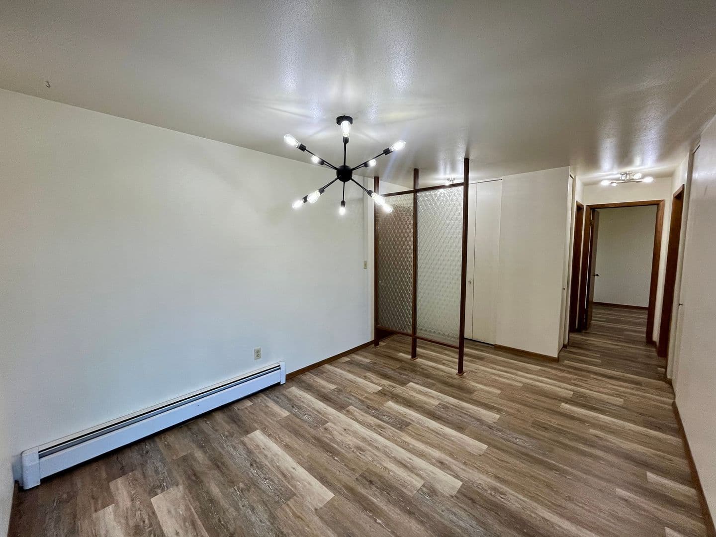 Marshfield Apartment: 619 Laurel Ct