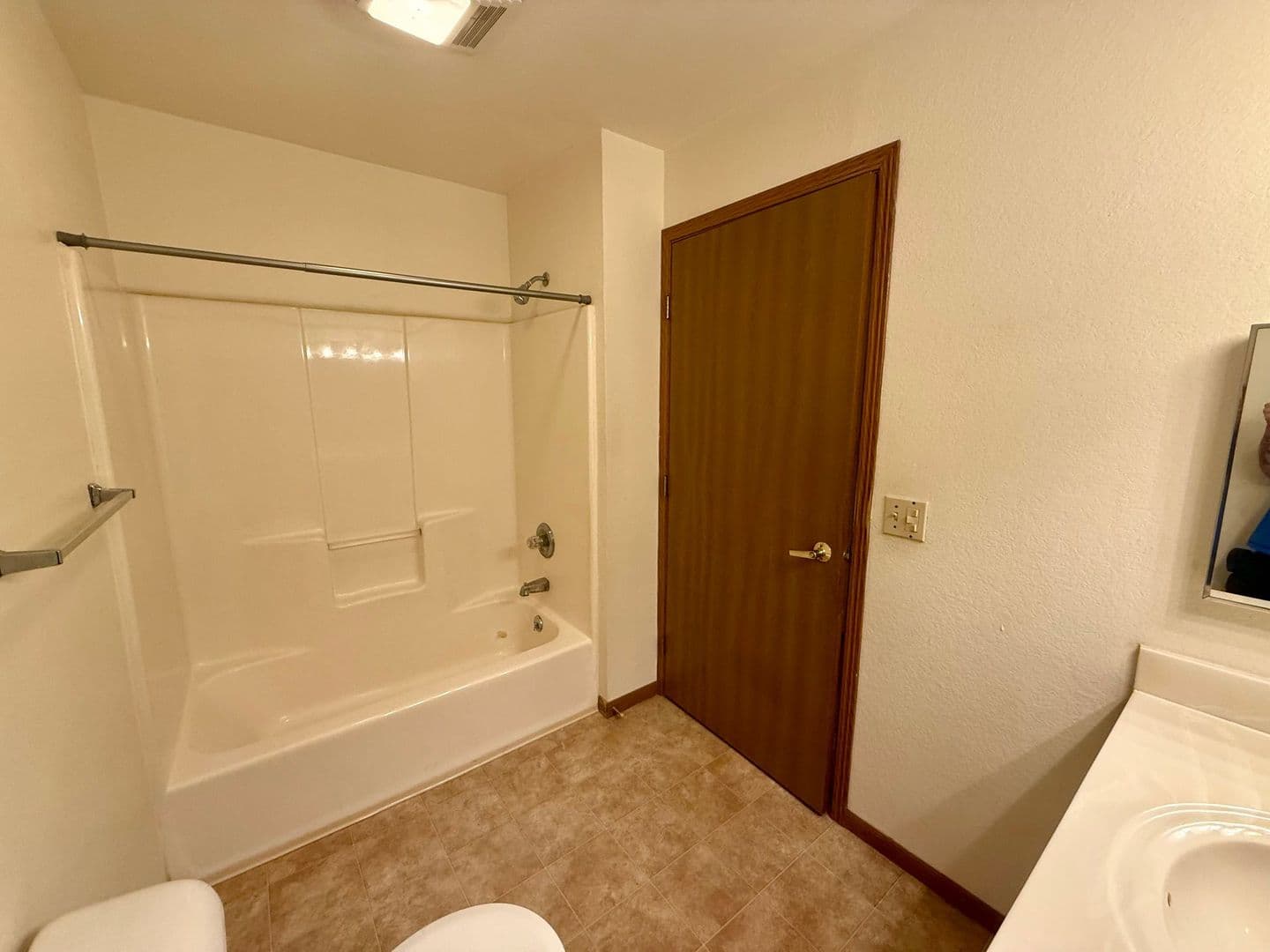 Westfield Apartment: 244 W 4th St
