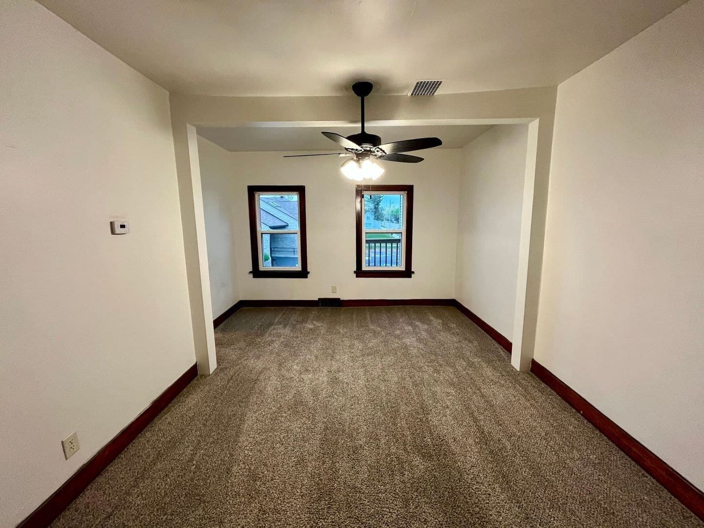 Rhinelander Apartment: 730 Wabash Street