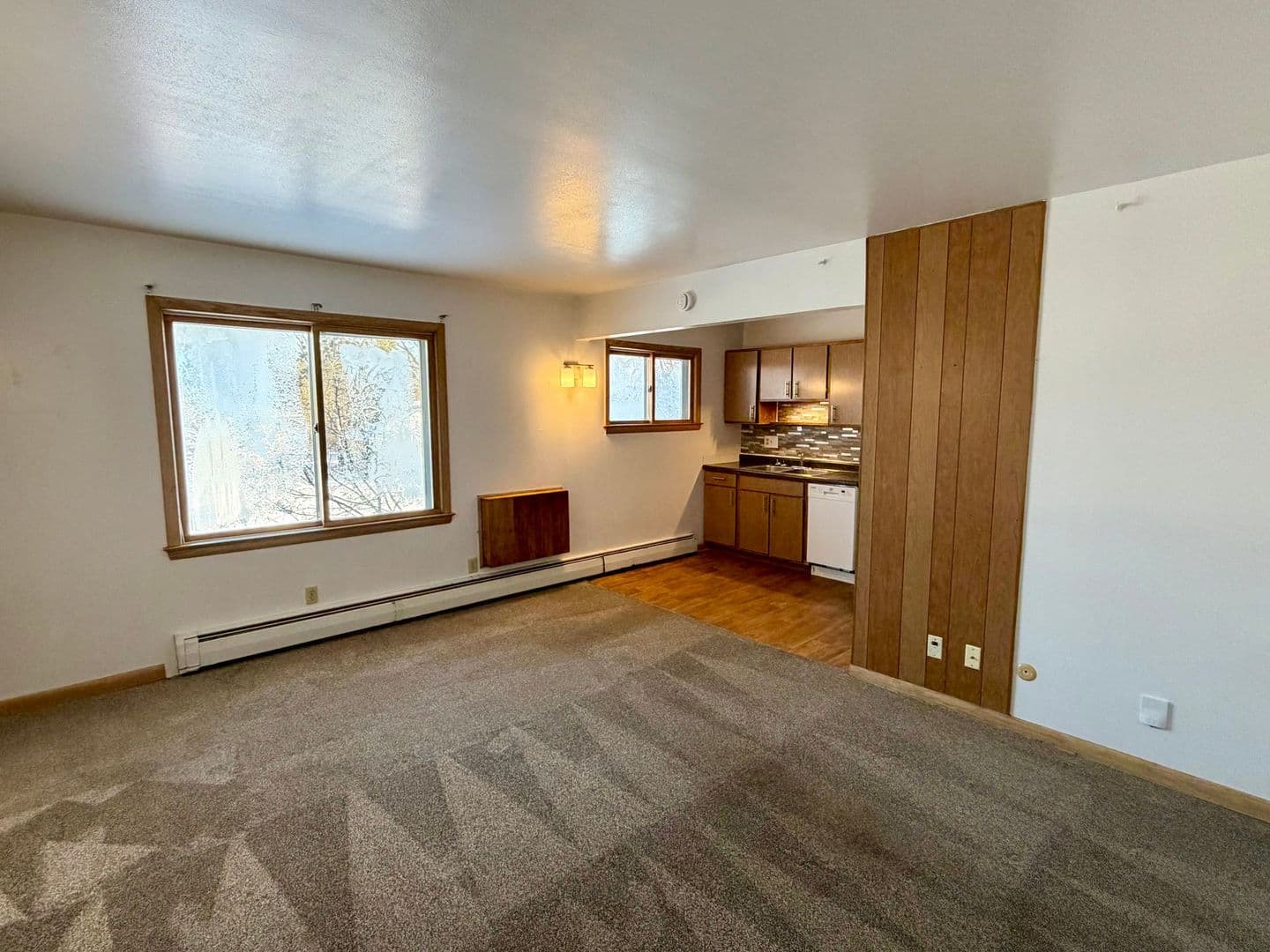Stevens Point Apartment: 1100 Sunset Blvd