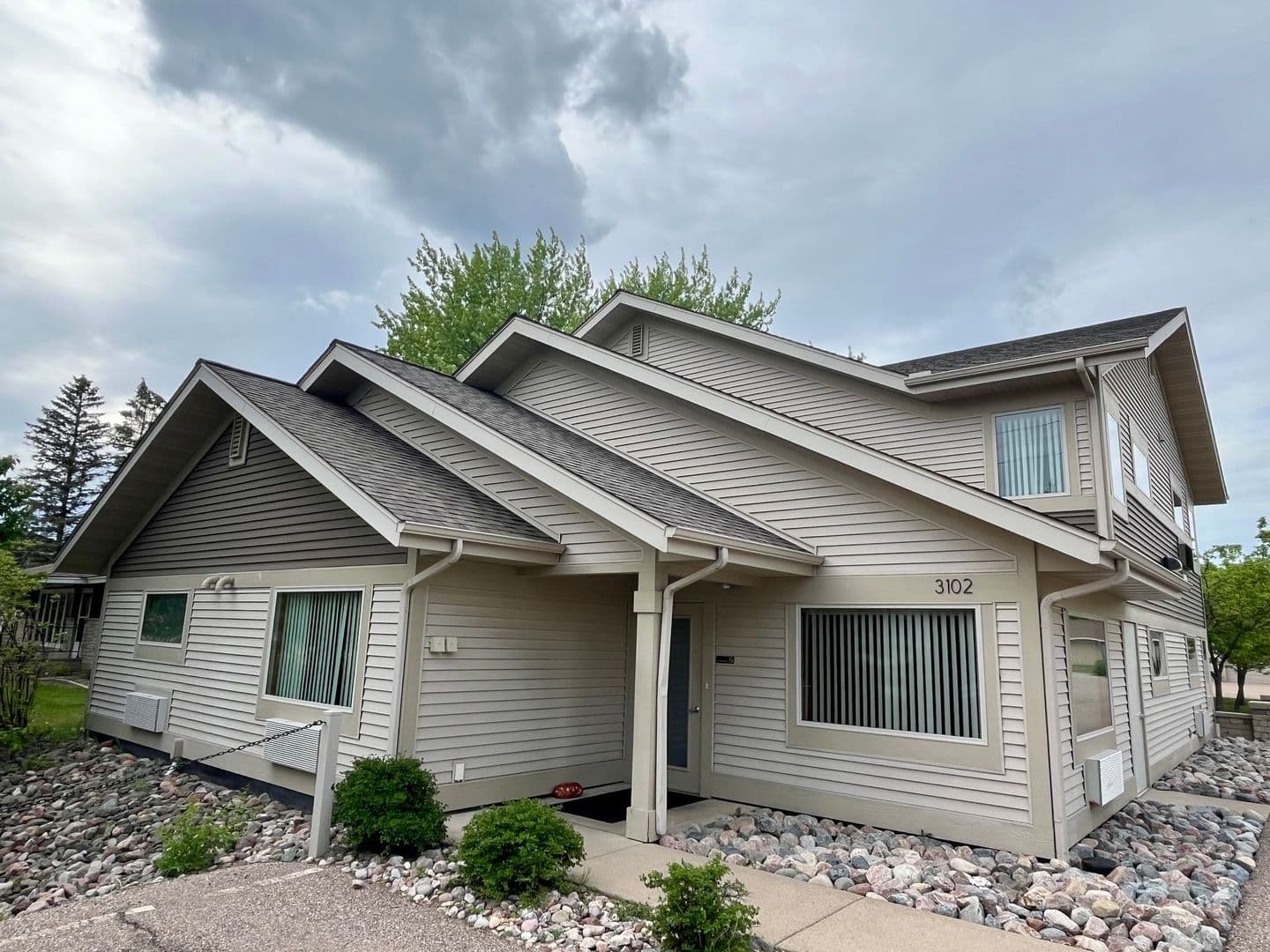 Weston Apartment: 3102 Jelinek Ave